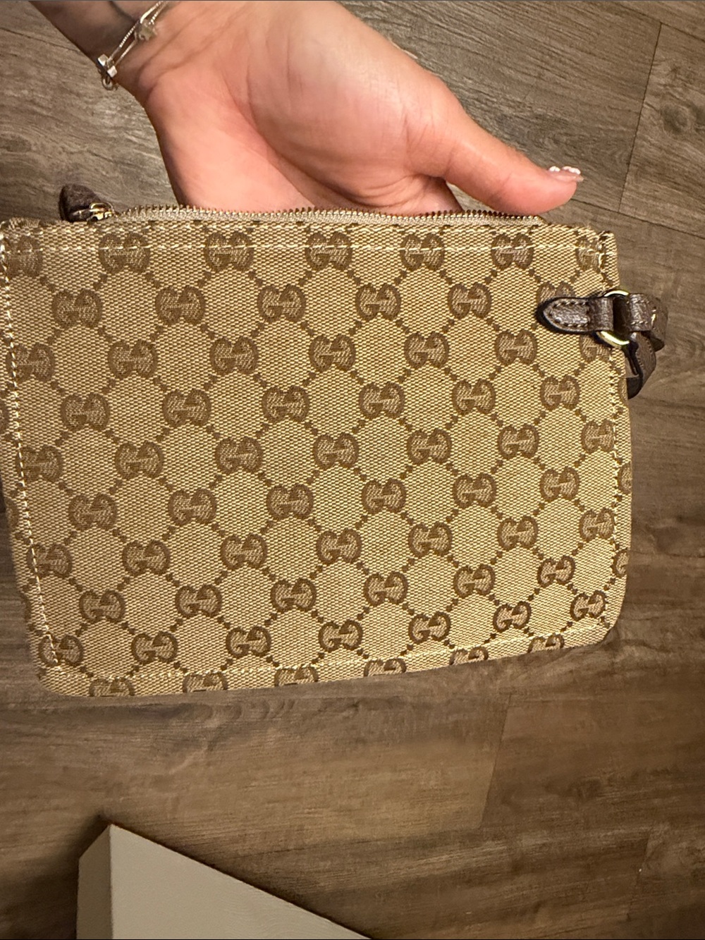 Gucci wristlet - Picture 10 of 12